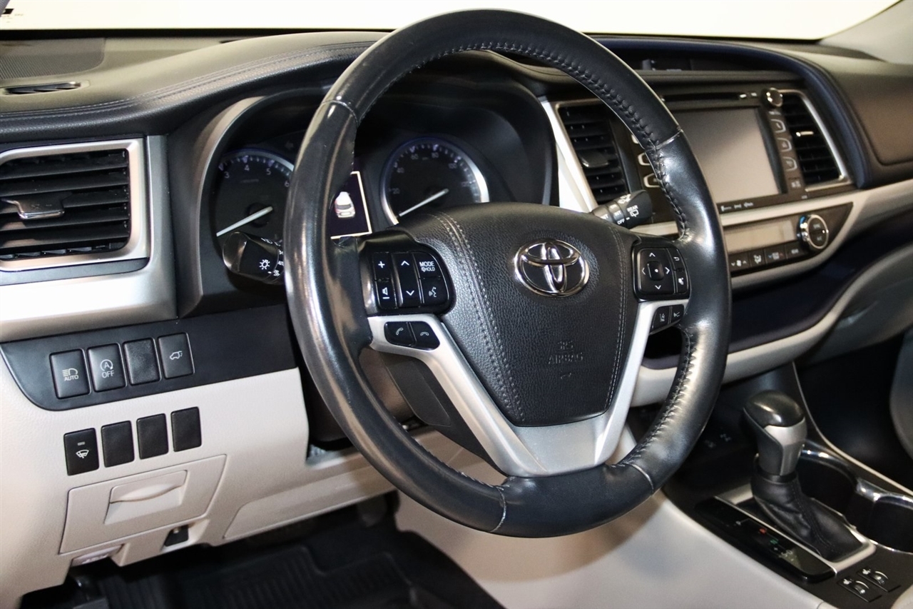 Toyota Highlander  2019