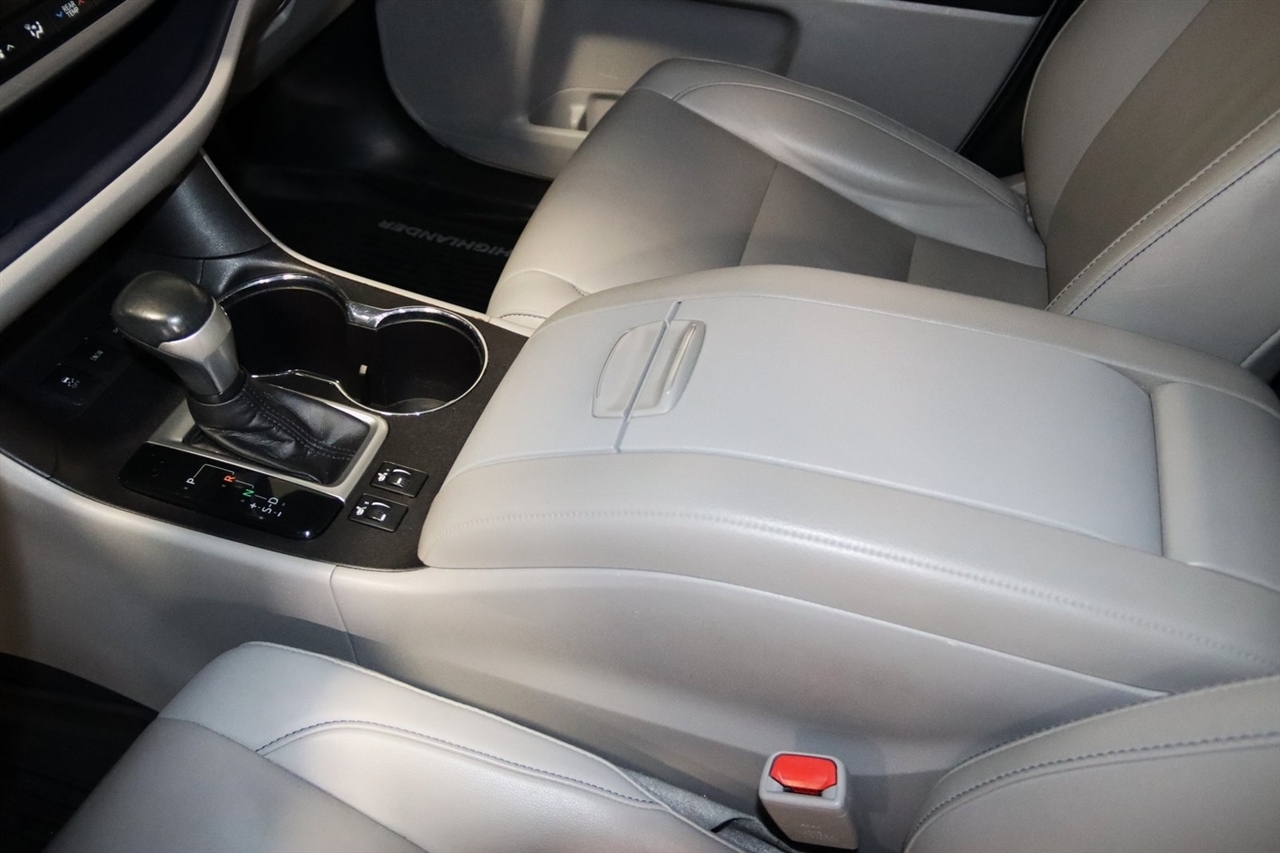 Toyota Highlander  2019