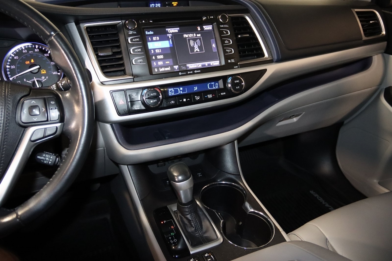 Toyota Highlander  2019