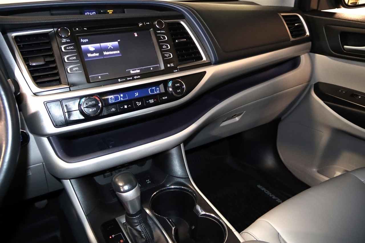 Toyota Highlander  2019