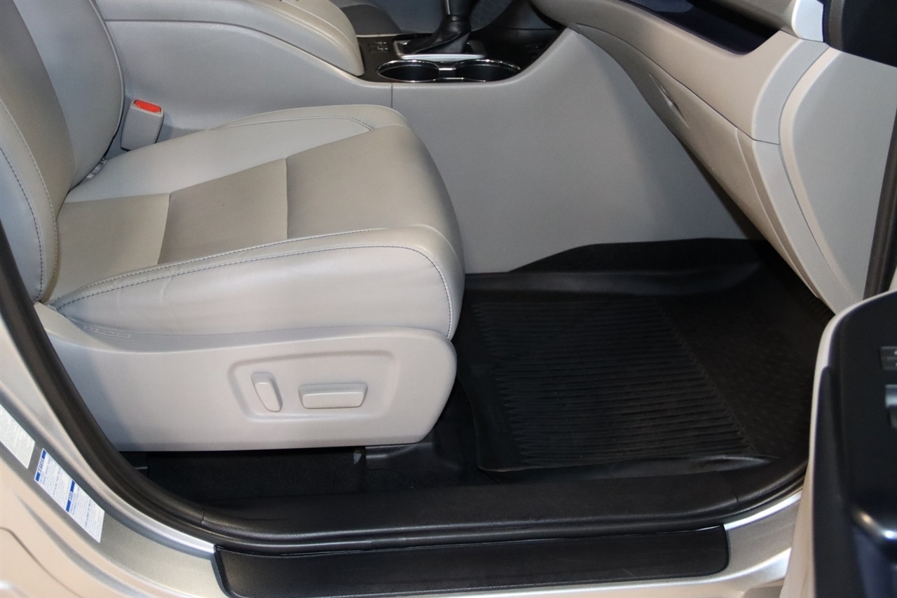 Toyota Highlander  2019