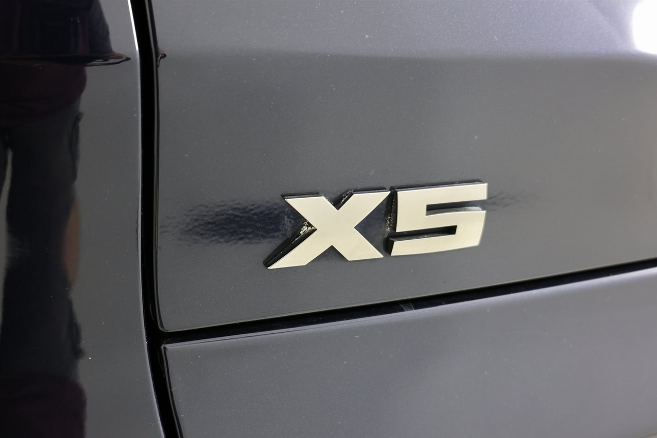 BMW X5  2023