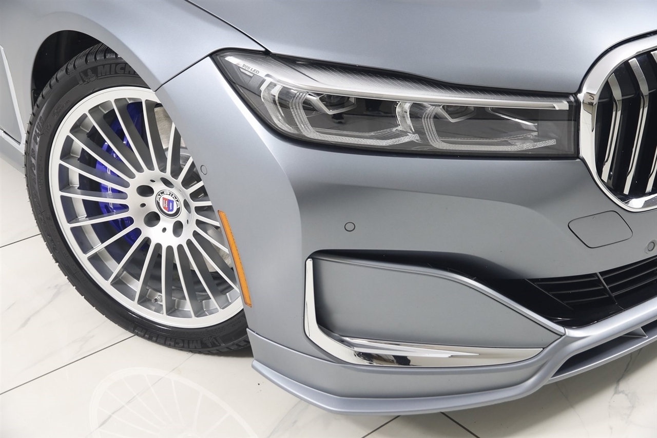 BMW Alpina B7  2022