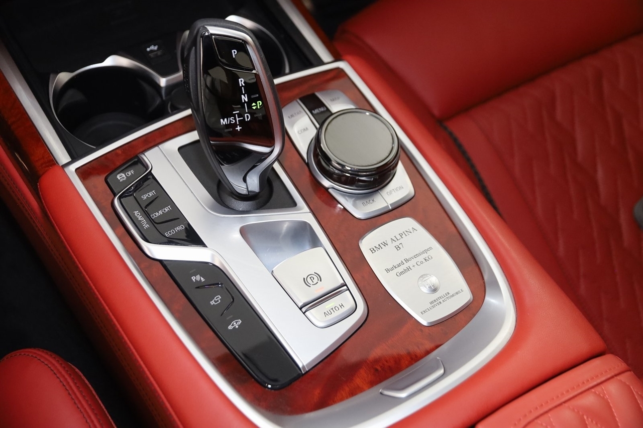 BMW Alpina B7  2022