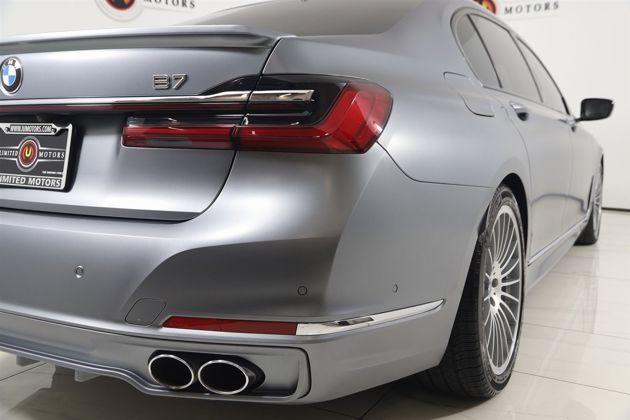 BMW Alpina B7  2022