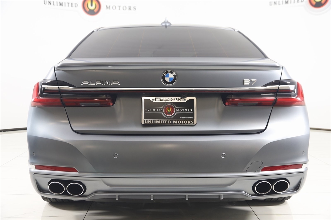 BMW Alpina B7  2022