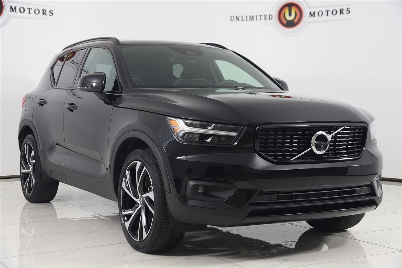 Volvo XC40  2022