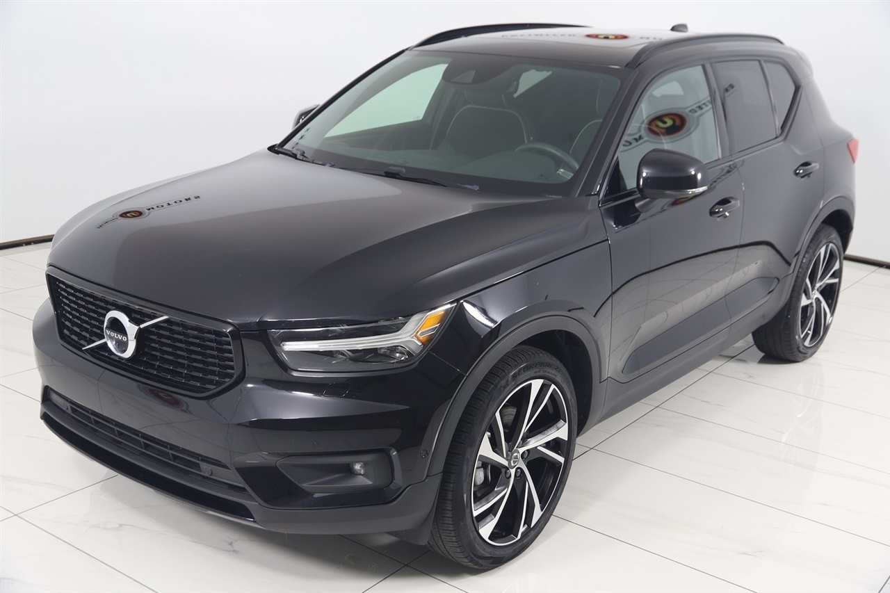 Volvo XC40  2022