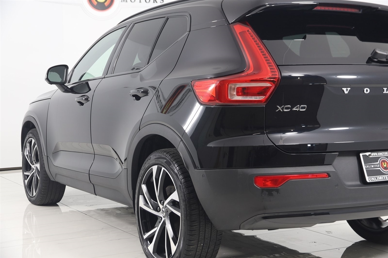 Volvo XC40  2022