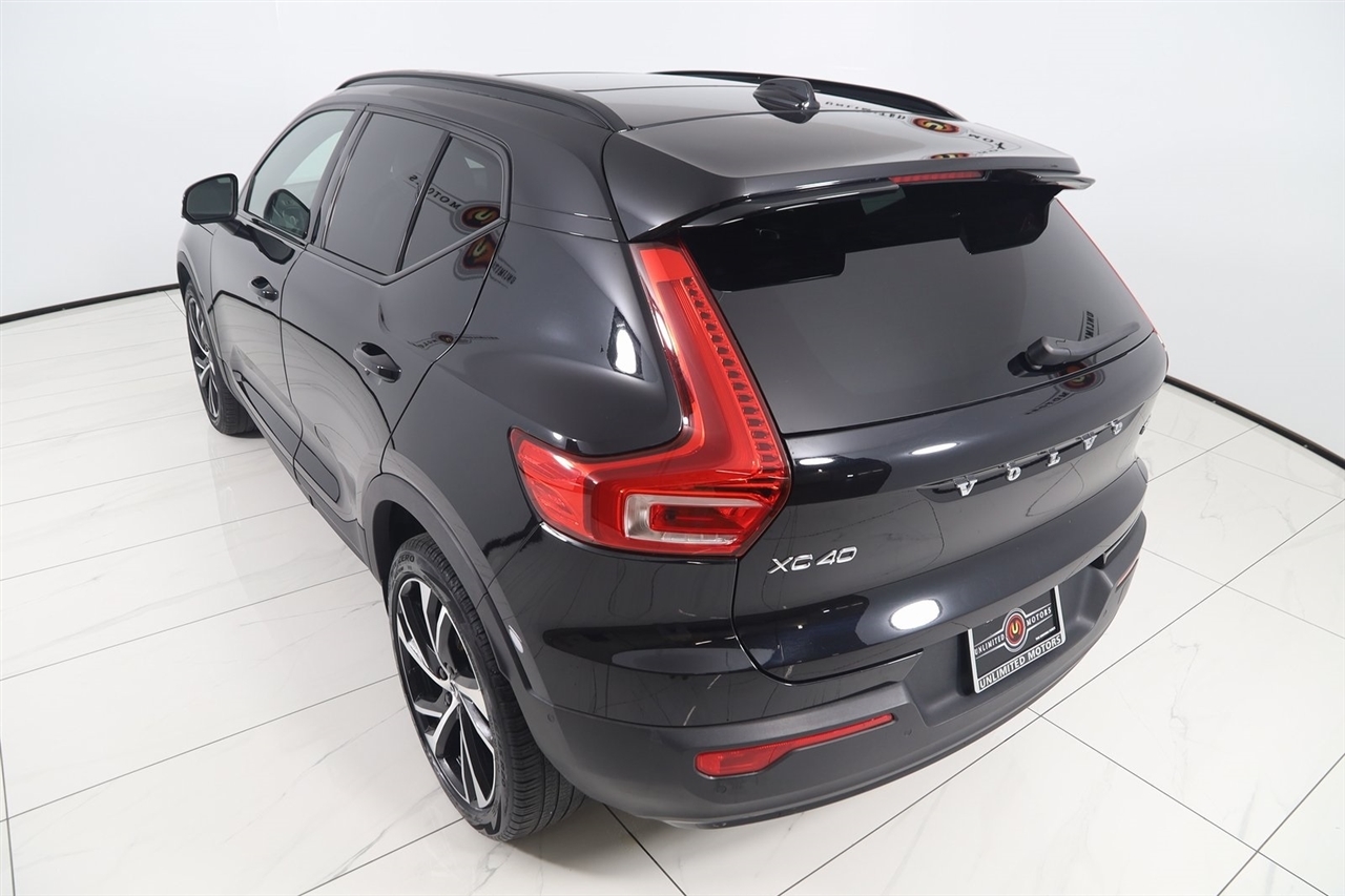 Volvo XC40  2022