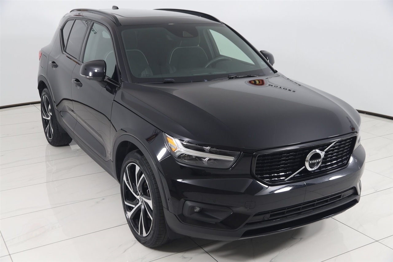 Volvo XC40  2022