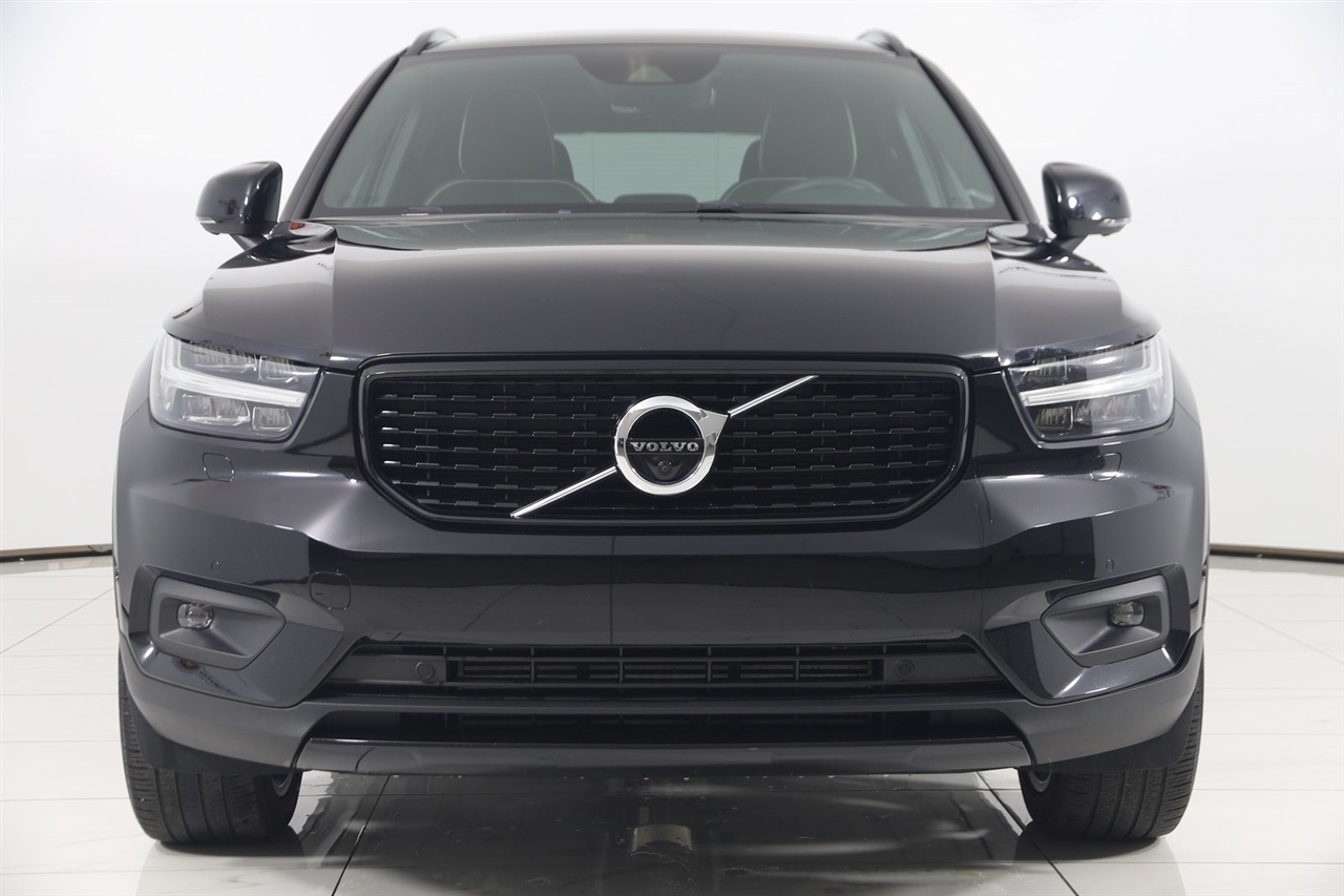 Volvo XC40  2022