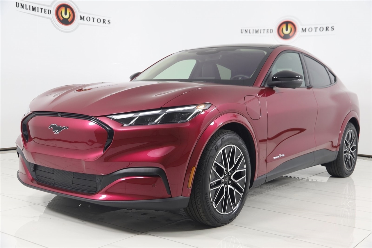 Ford Mustang Mach-E  2025