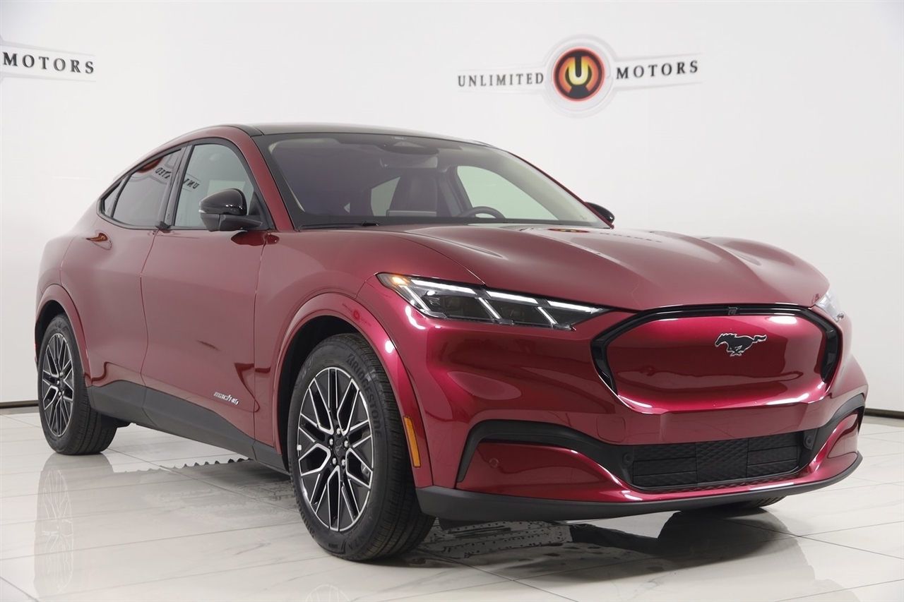 Ford Mustang Mach-E  2025