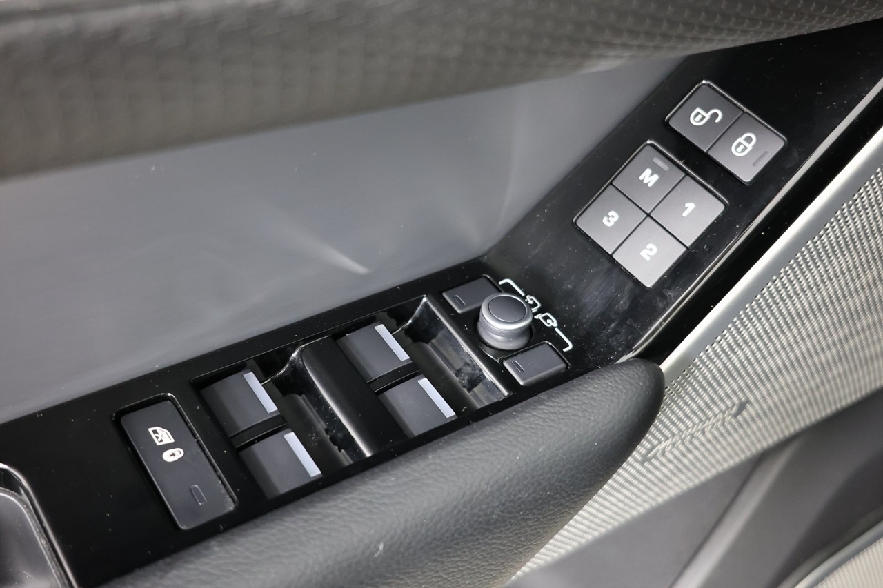 Land Rover Range Rover Velar  2020