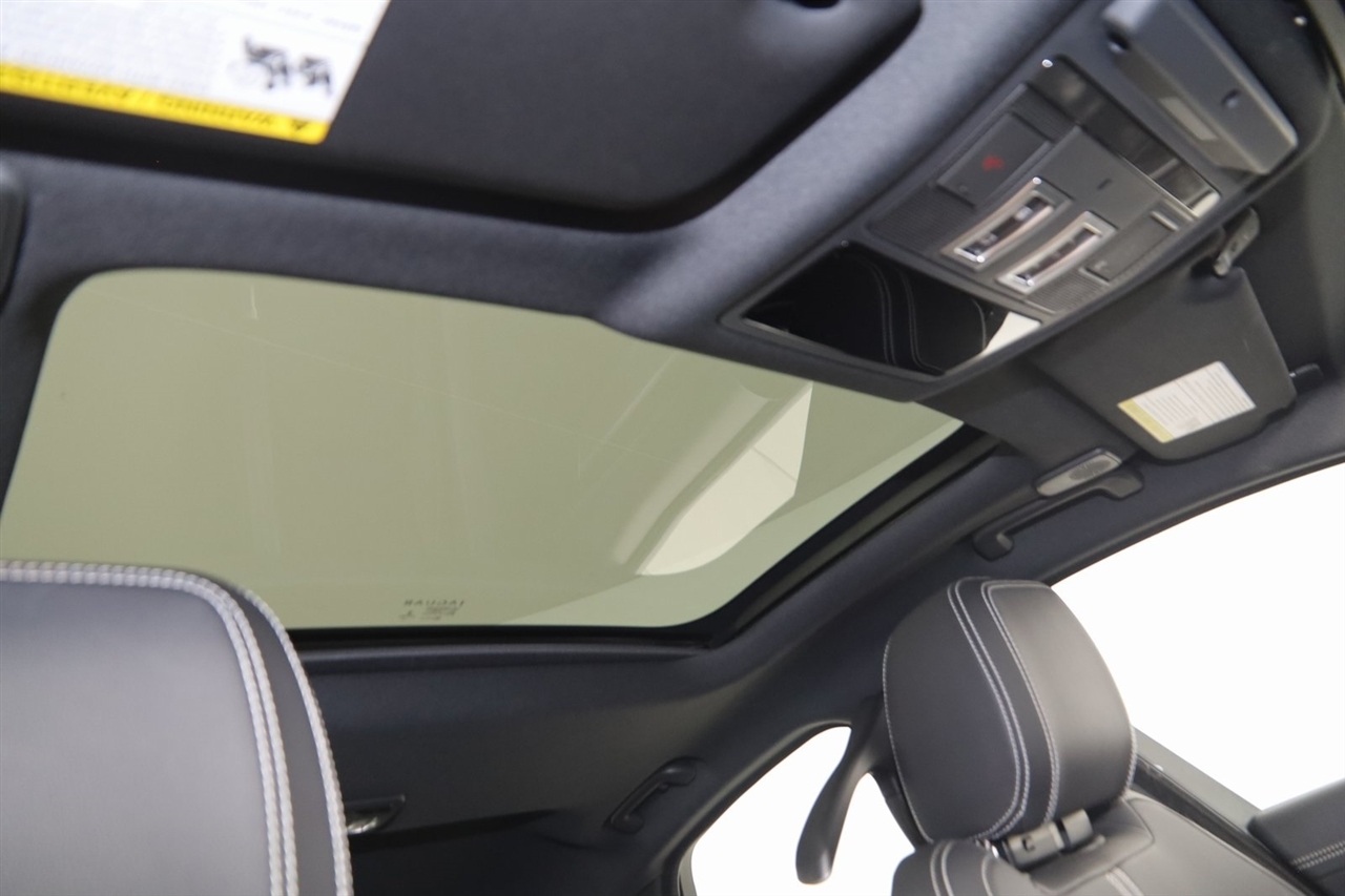 Jaguar XF-Series  2024