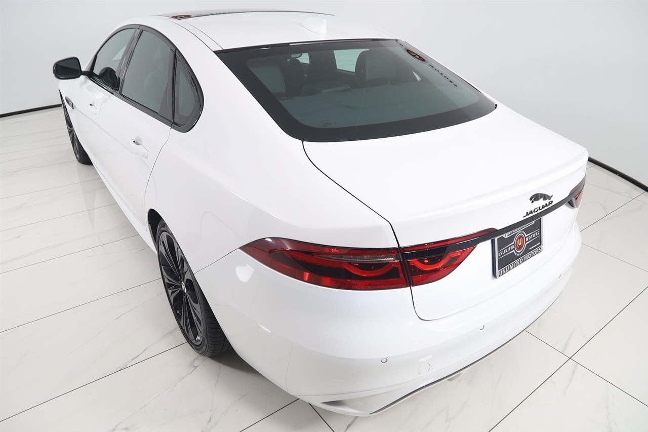Jaguar XF-Series  2024