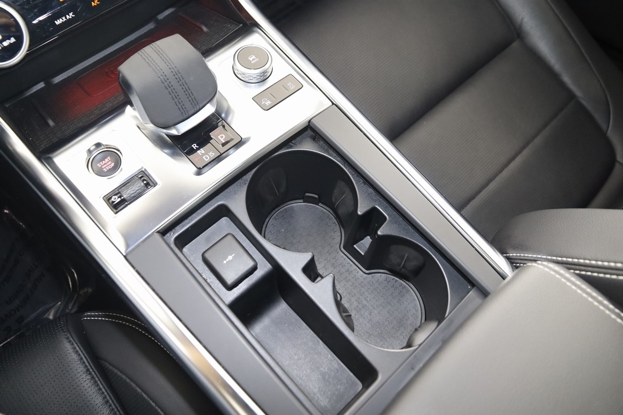 Jaguar XF-Series  2024