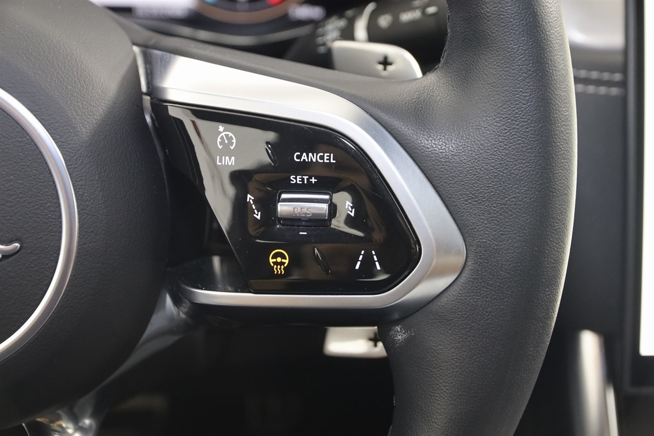 Jaguar XF-Series  2024