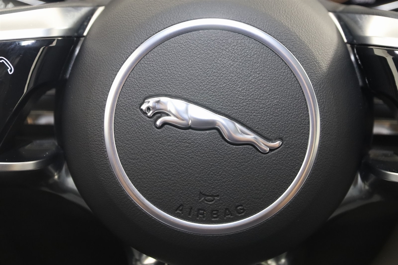 Jaguar XF-Series  2024