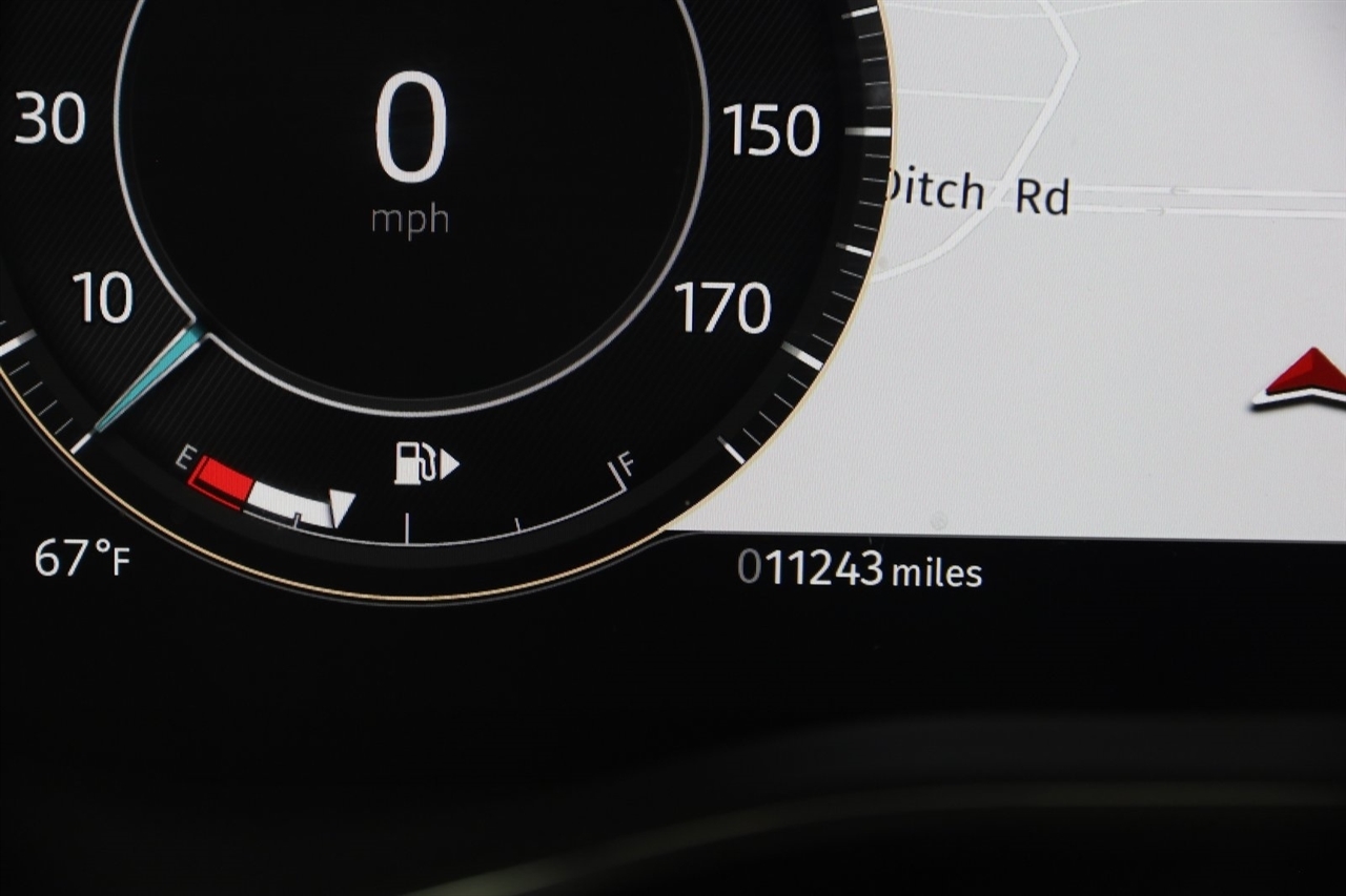 Jaguar XF-Series  2024