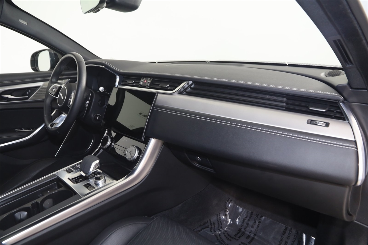 Jaguar XF-Series  2024