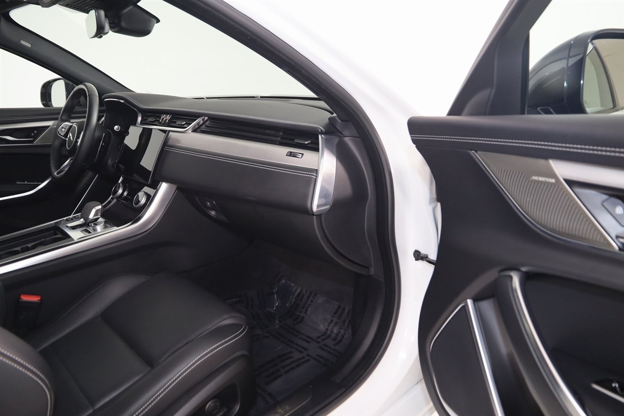 Jaguar XF-Series  2024