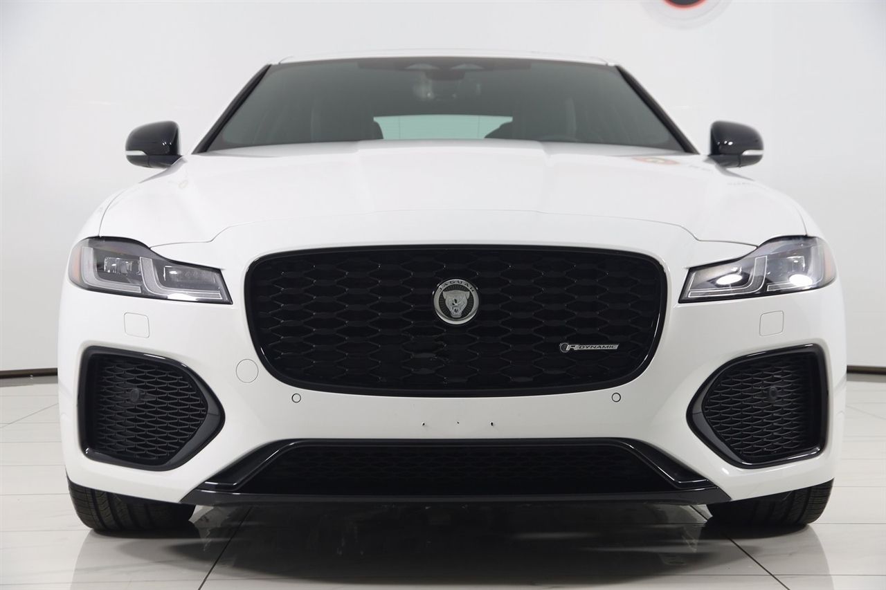 Jaguar XF-Series  2024