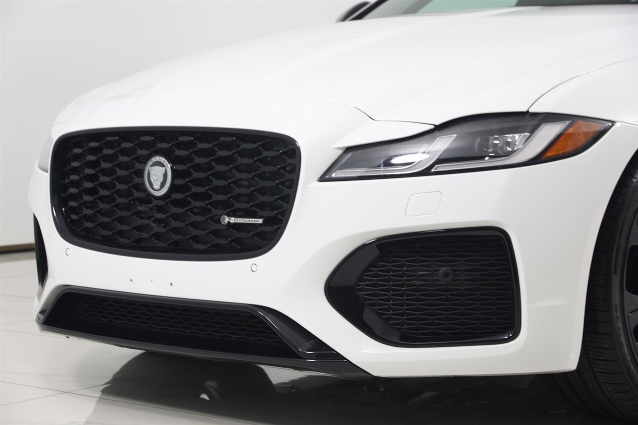 Jaguar XF-Series  2024