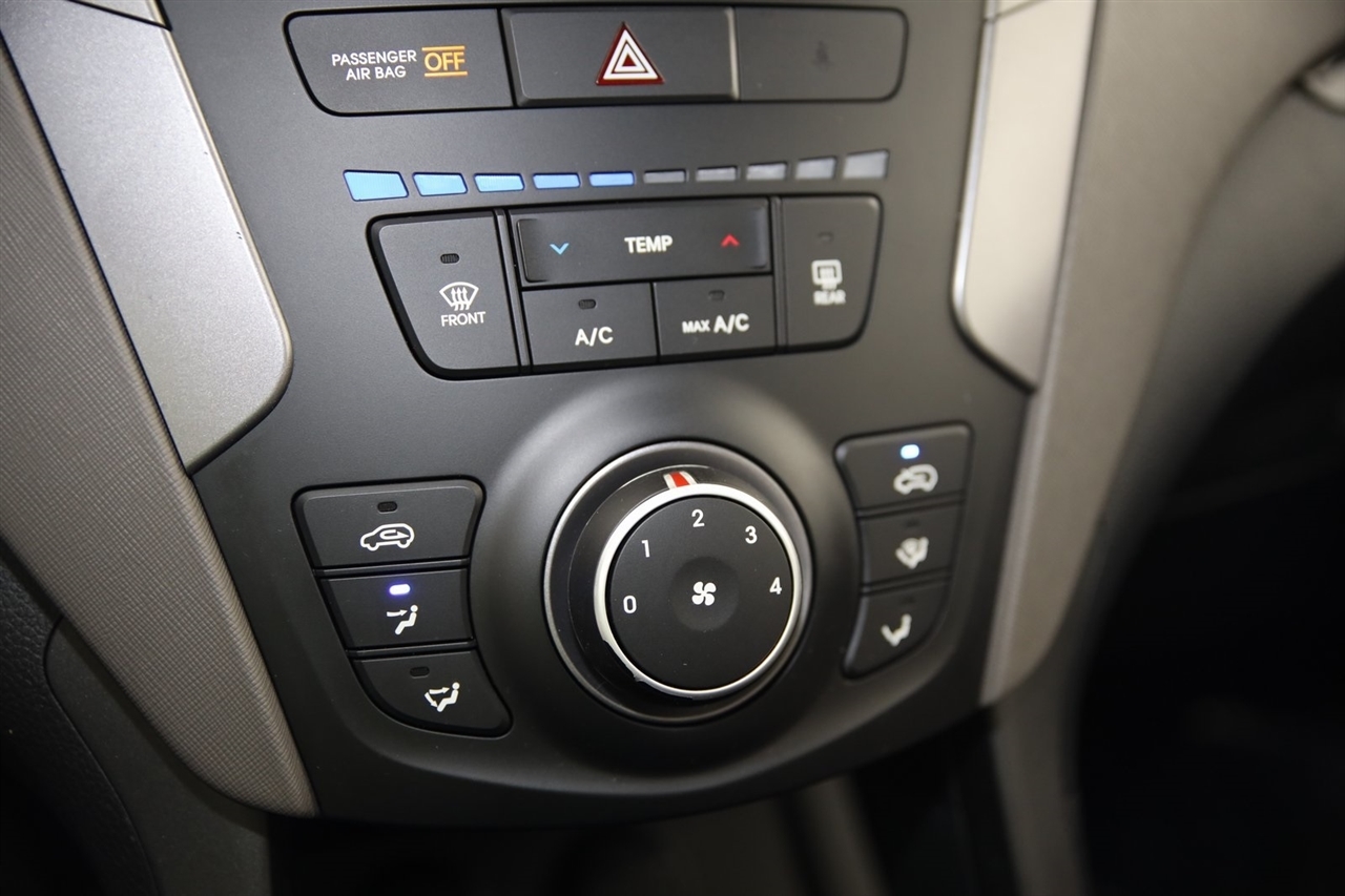 Hyundai Santa Fe  2015