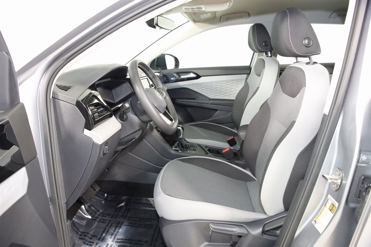 Volkswagen Taos  2024