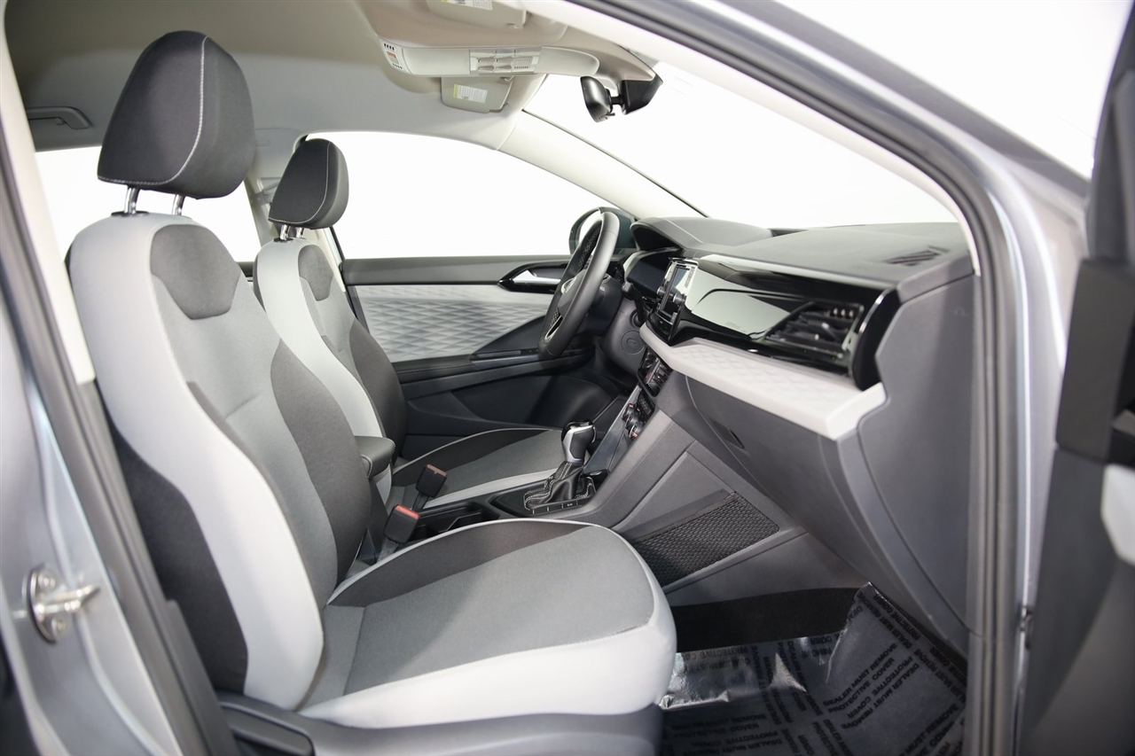 Volkswagen Taos  2024