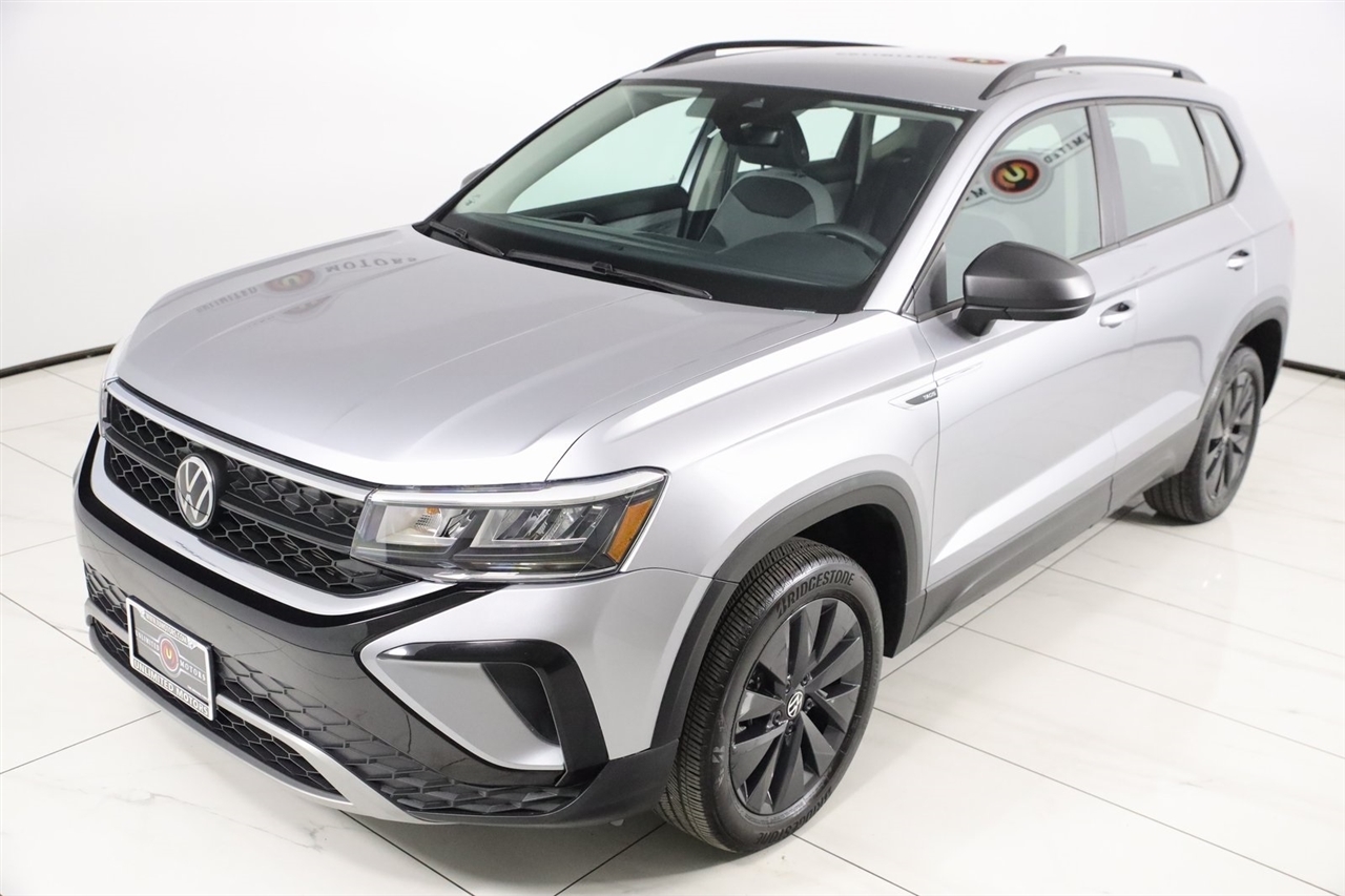 Volkswagen Taos  2024