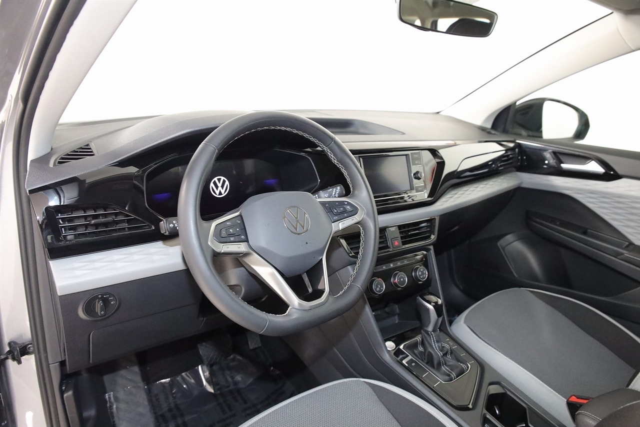 Volkswagen Taos  2024