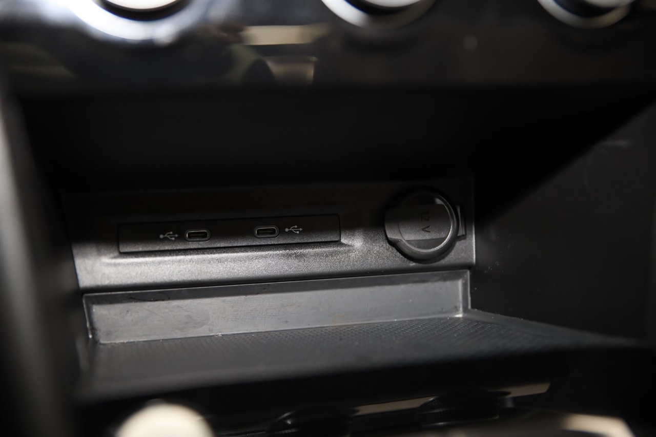 Volkswagen Taos  2024