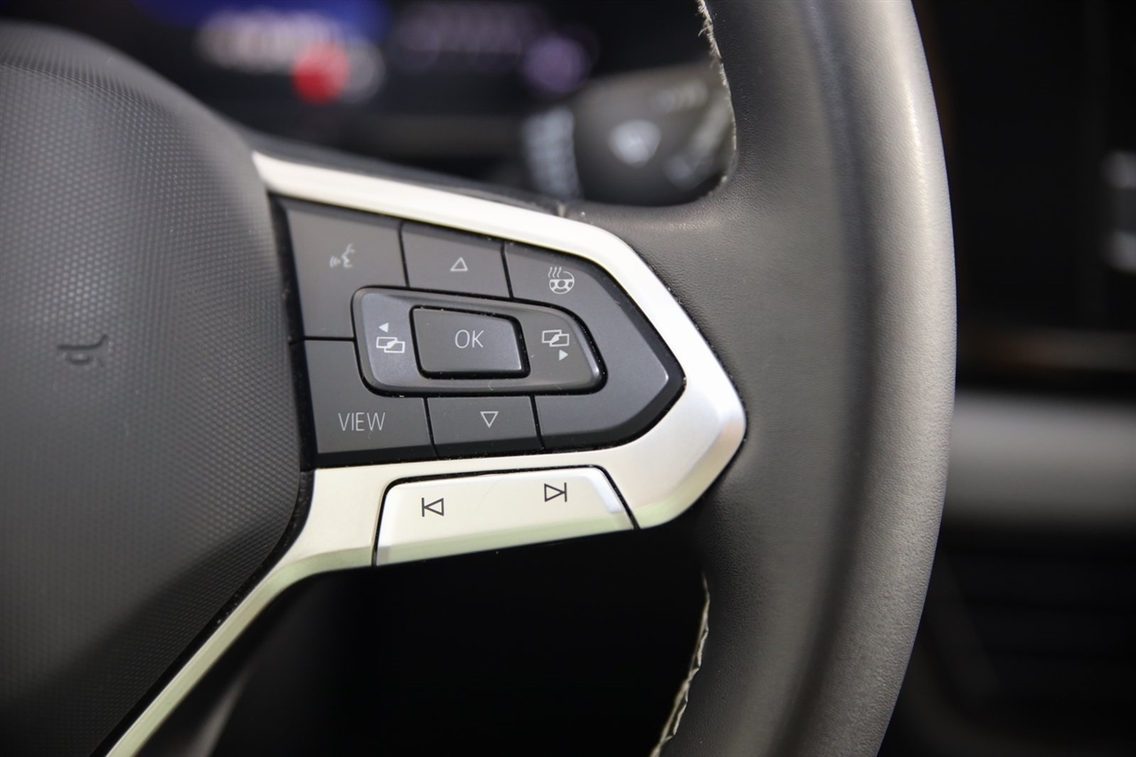 Volkswagen Taos  2024