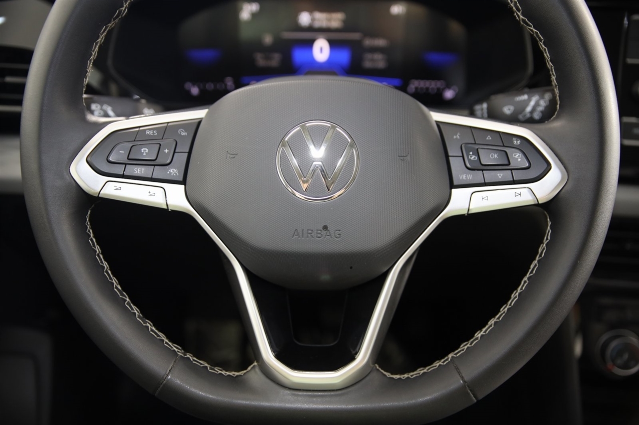 Volkswagen Taos  2024