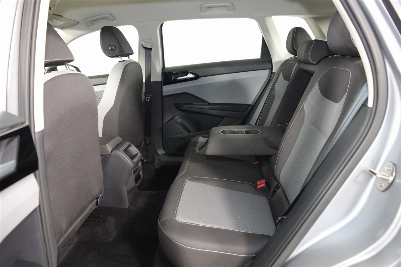 Volkswagen Taos  2024