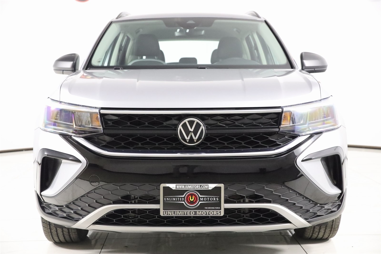 Volkswagen Taos  2024