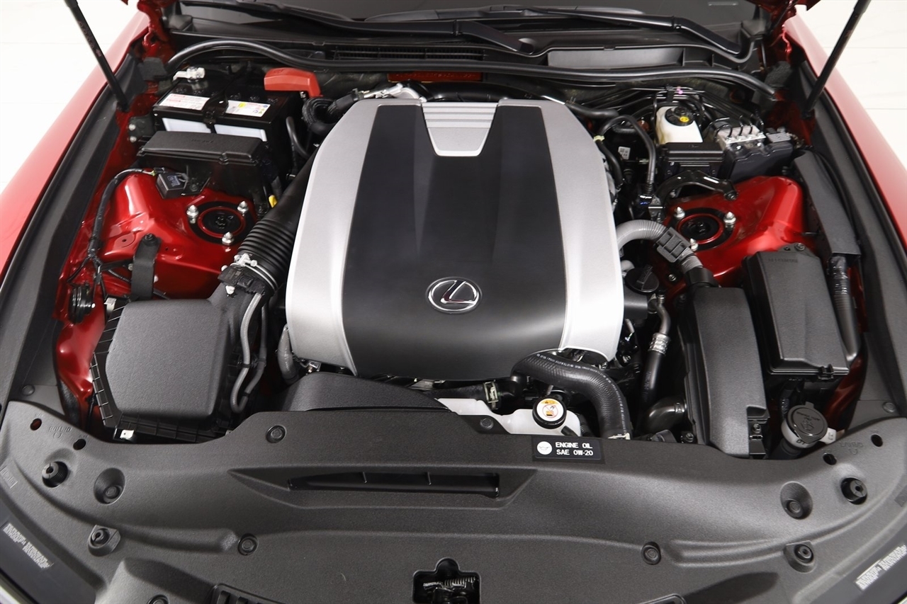 Lexus IS  2025