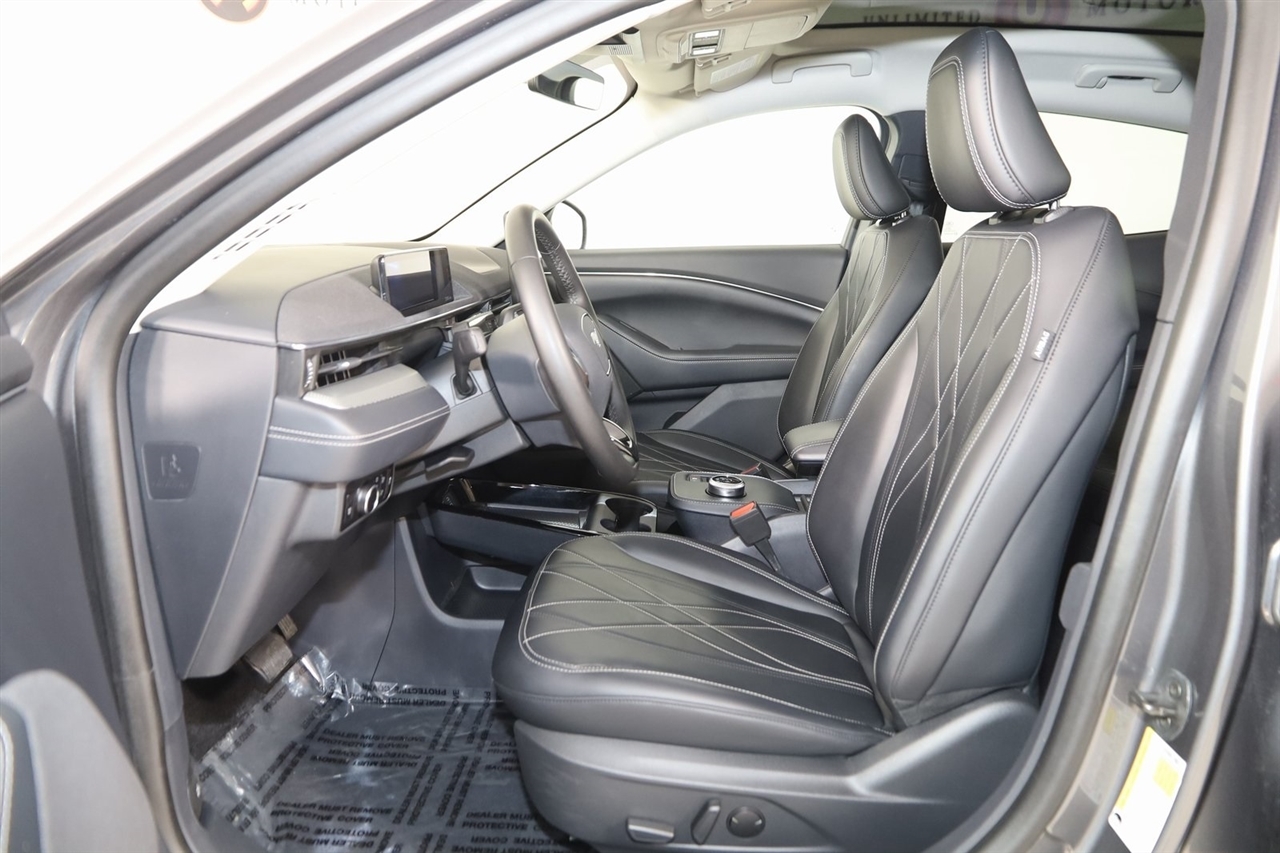 Ford Mustang Mach-E  2023