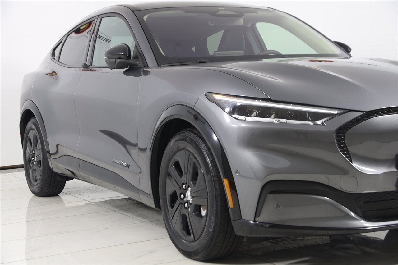 Ford Mustang Mach-E  2023