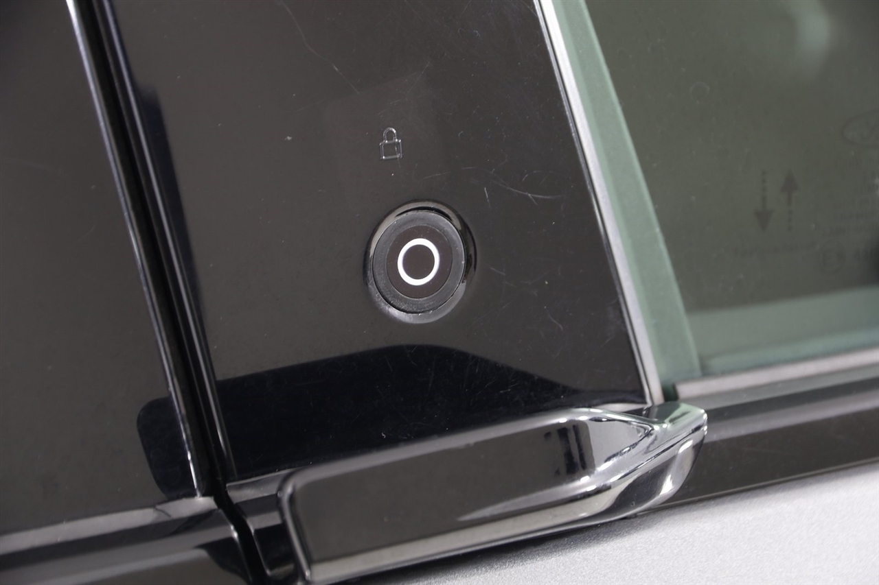 Ford Mustang Mach-E  2023