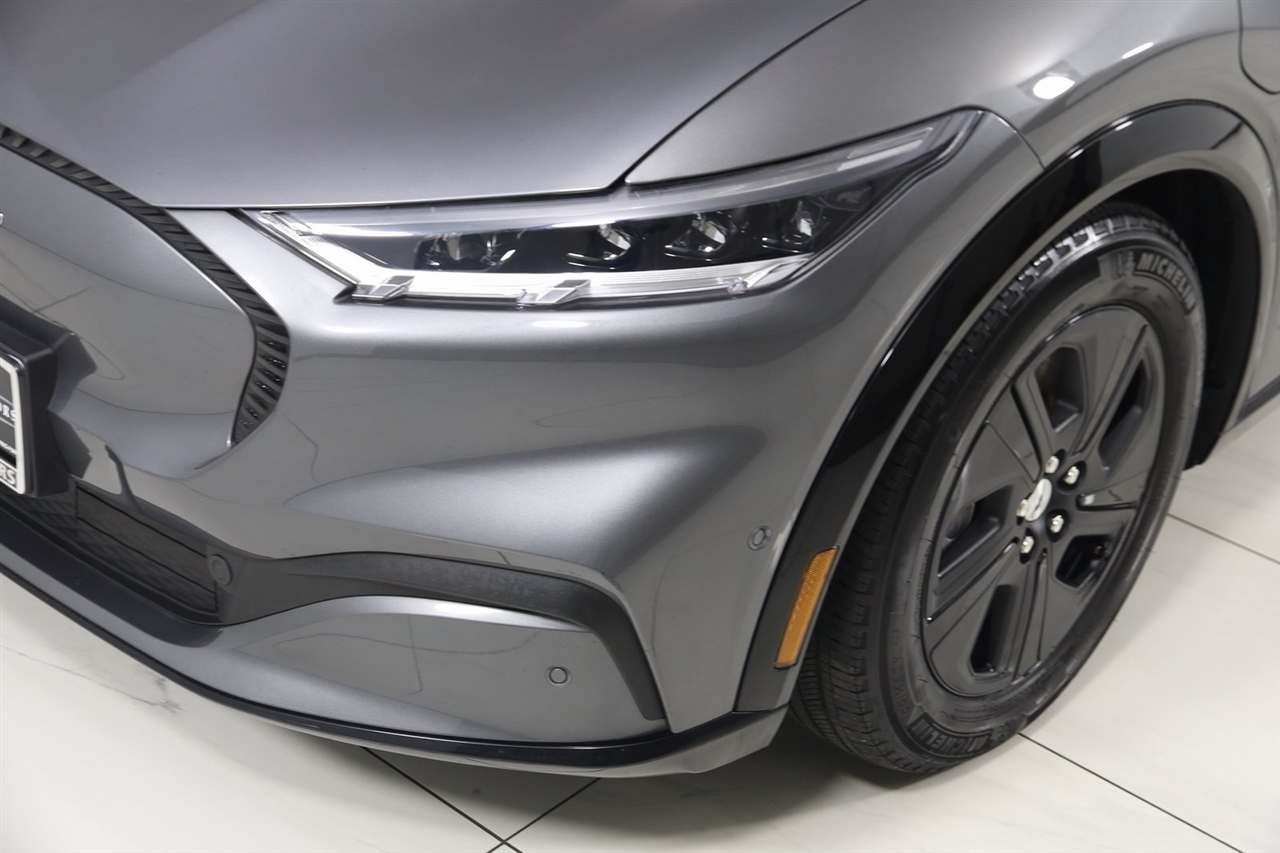 Ford Mustang Mach-E  2023