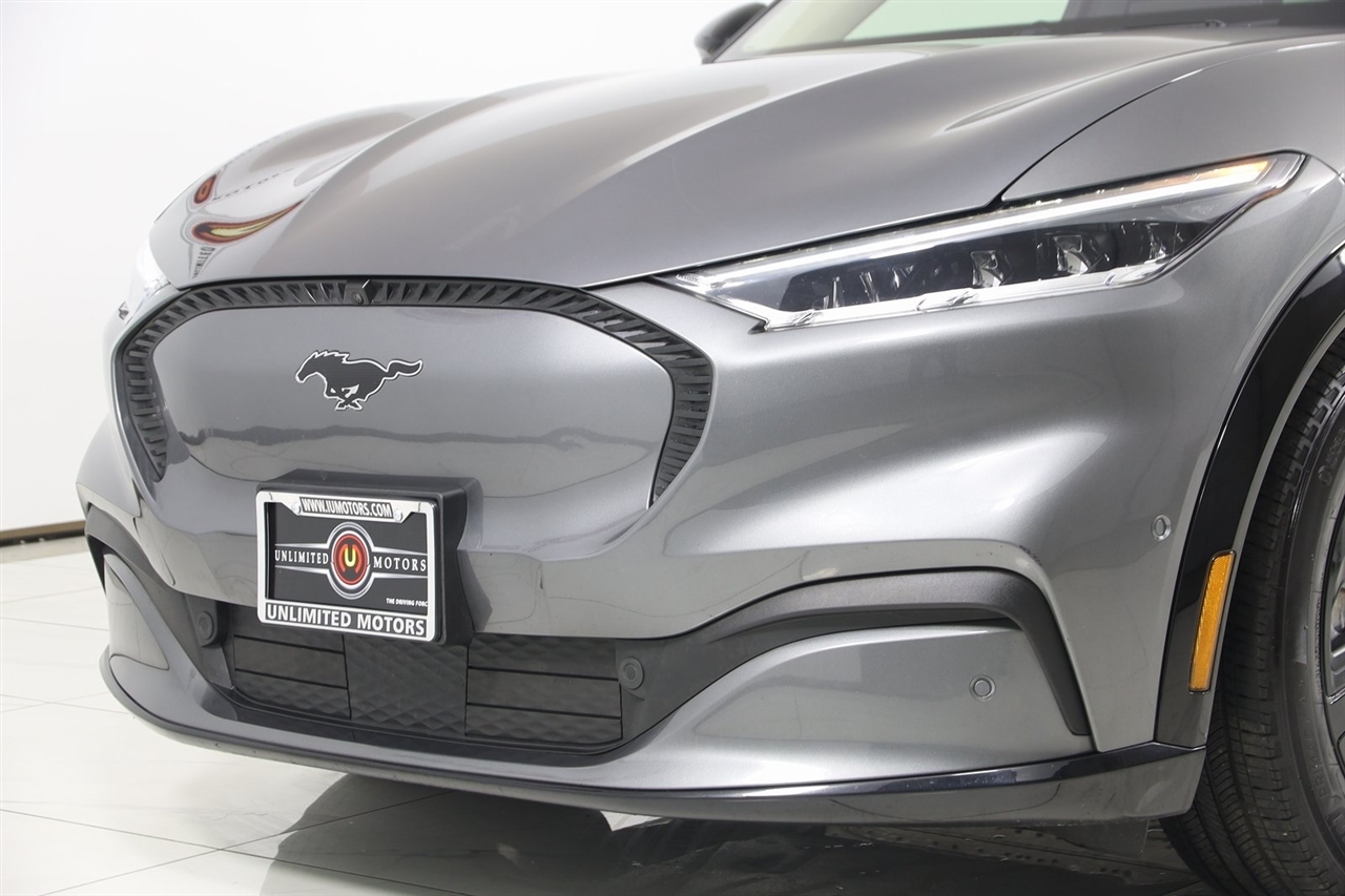 Ford Mustang Mach-E  2023