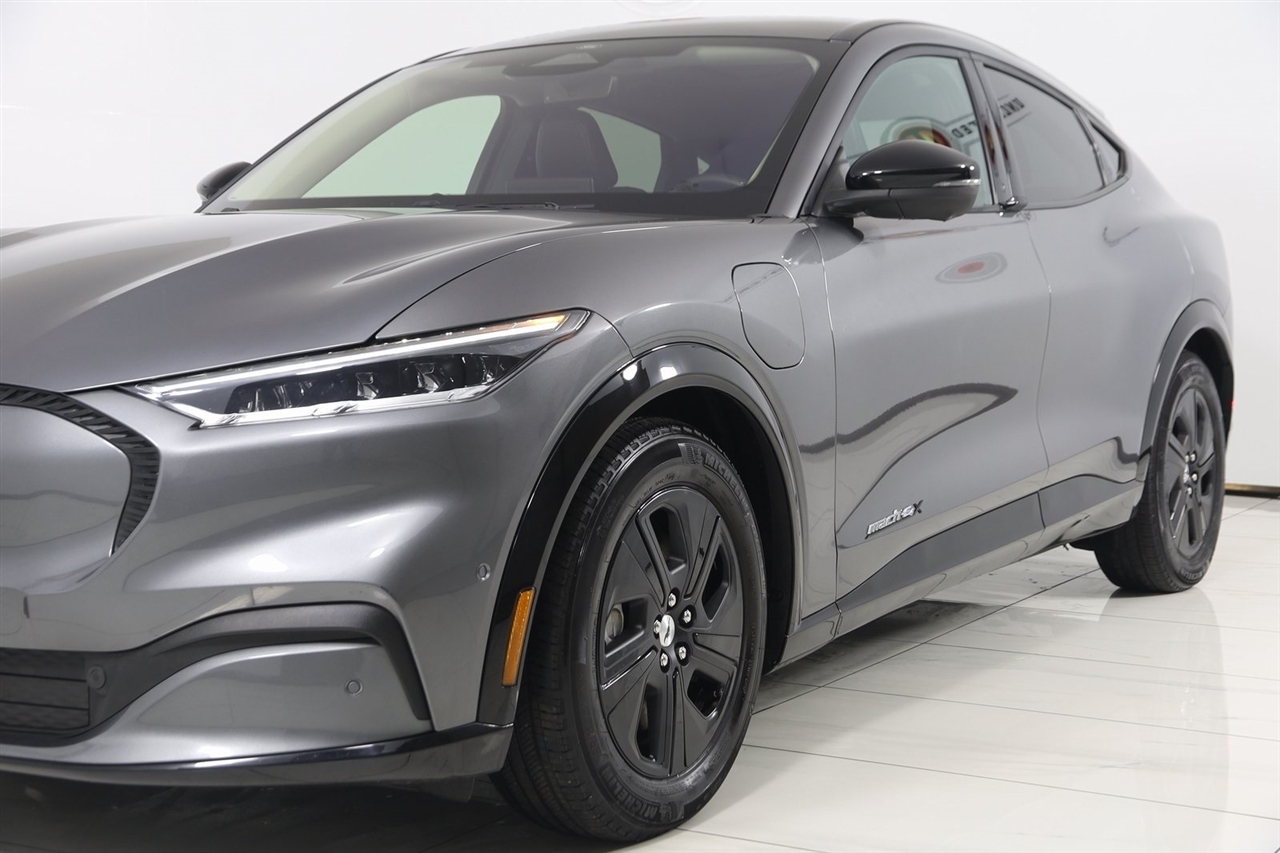 Ford Mustang Mach-E  2023