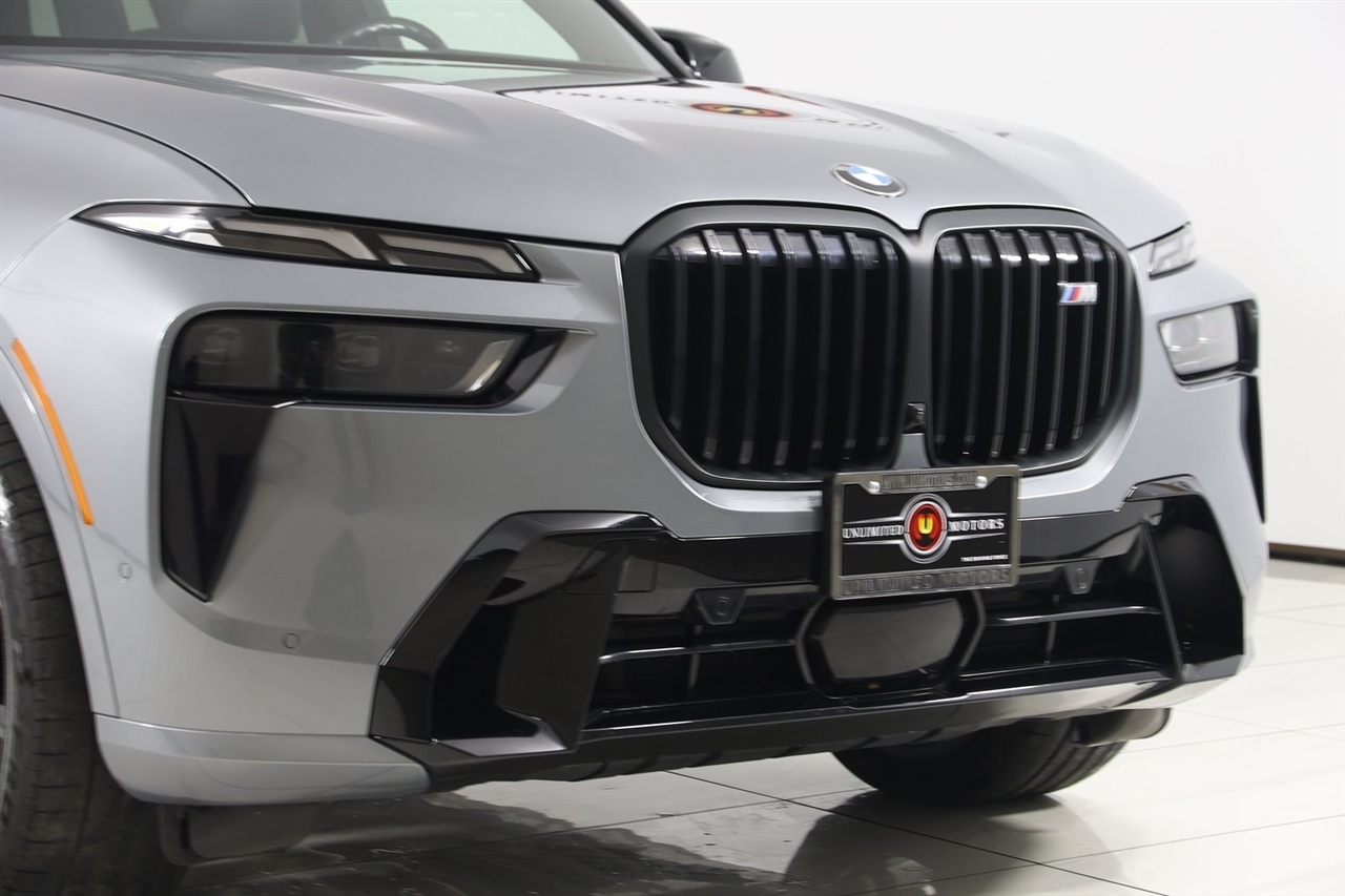 BMW X7  2023