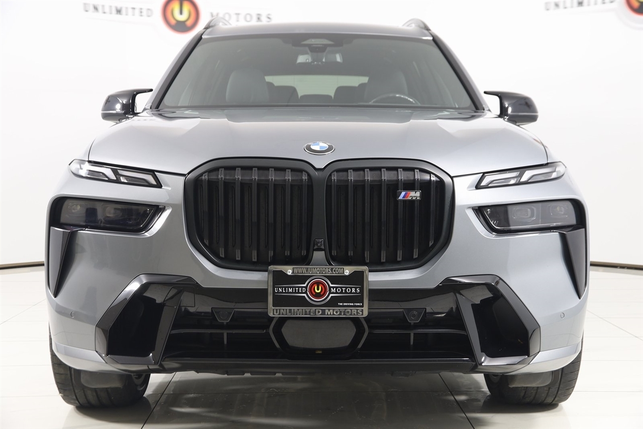 BMW X7  2023