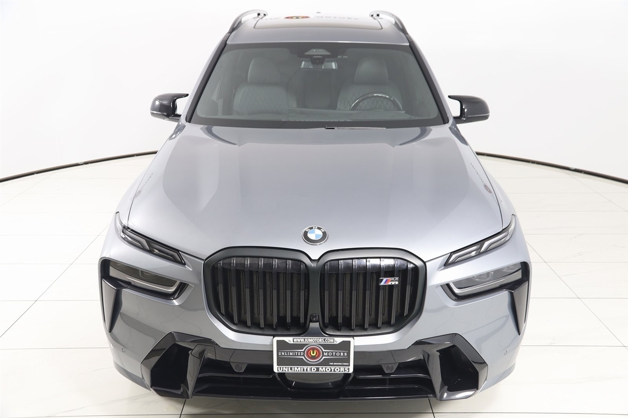 BMW X7  2023