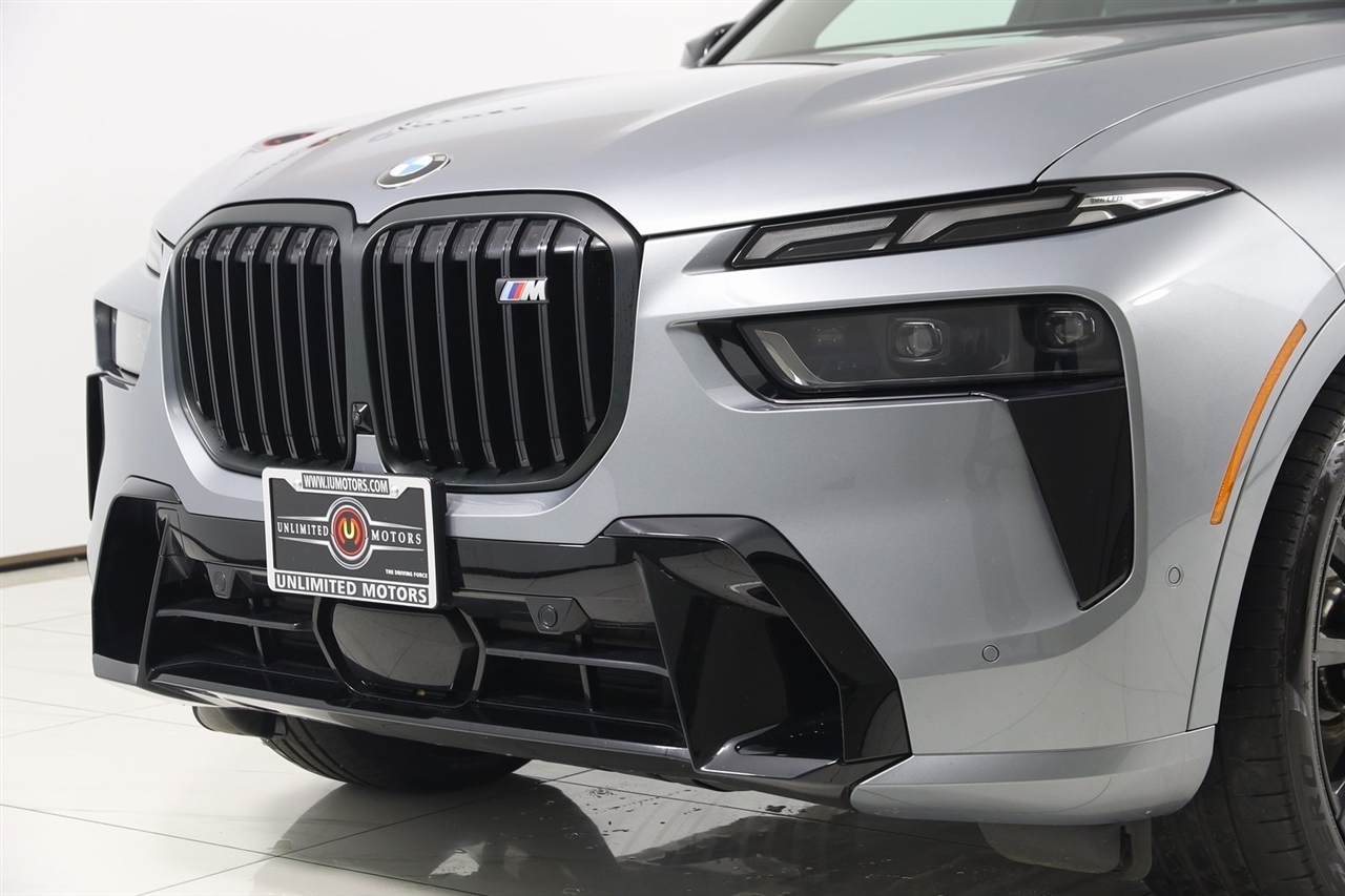 BMW X7  2023
